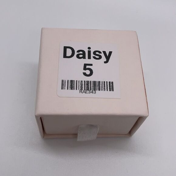 NWT Rae Jewelry Sterling Silver Daisy Ring - Picture 6 of 6